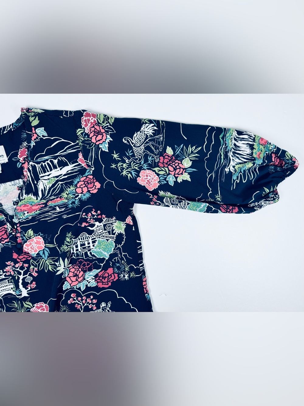 Reyn Spooner Limited Issue Blouse Womens Small Blue Hawaiian Scenic Floral Rayon - Picture 9 of 14